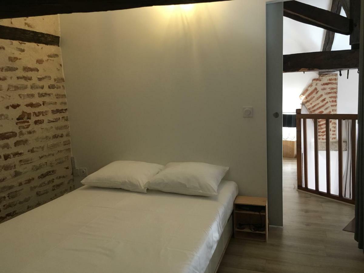 Le Loft Du Chateau Du Roi Cahors Exterior foto